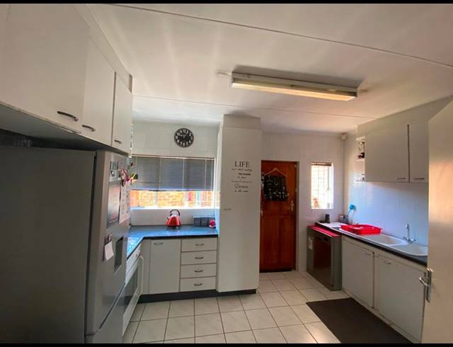 3 BEDROOM SIMPLEX FOR SALE IN NORKEM PARK